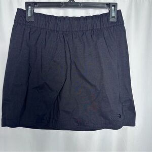 The North Face Athletic Skort Built-In Shorts Skirt Elastic Waist Pocket Black M